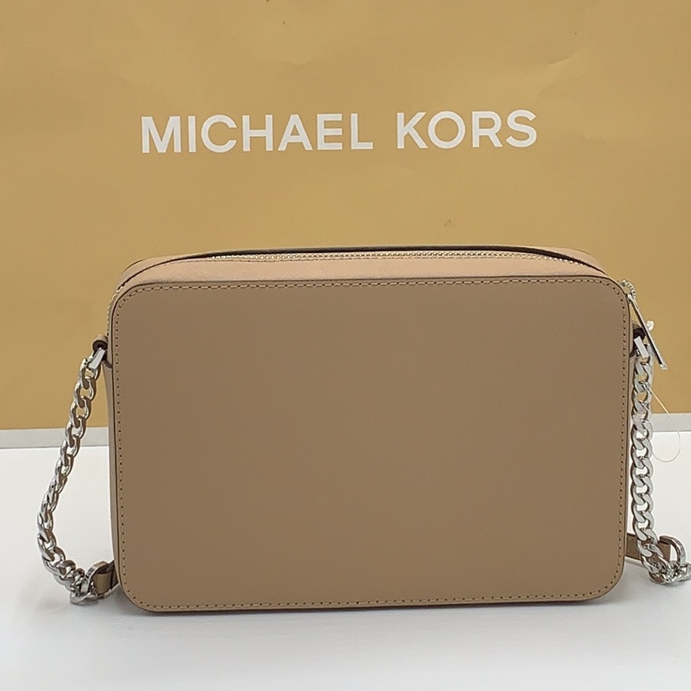 Michael Kors Jet Set Item Large East West Zip Crossbody Leather Camel
NWT - Picture 3 of 16